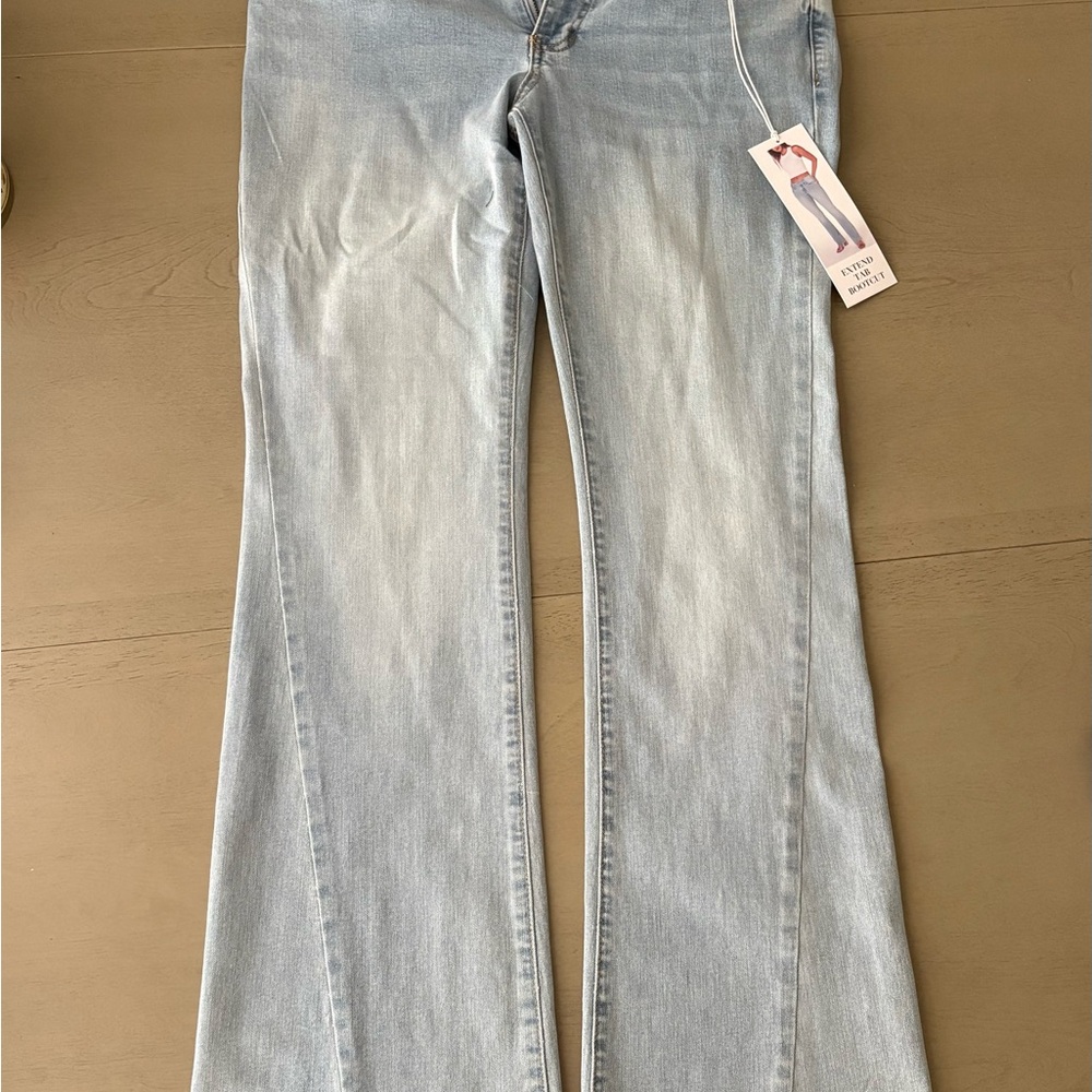 Blue Flare Wide Leg Jeans with Vintage Wash